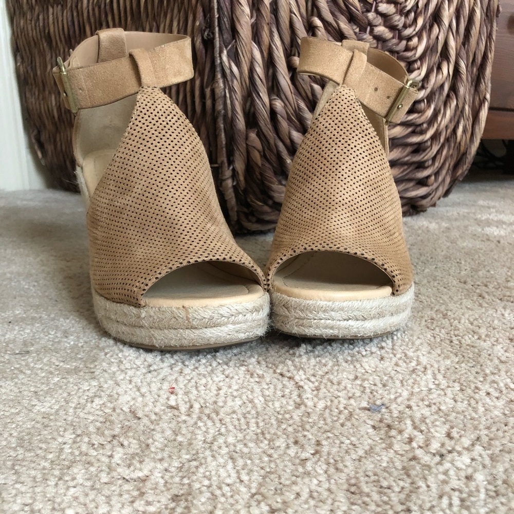 Espadrille ankle strap wedges size 7